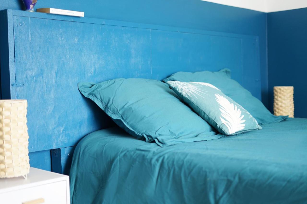 Hotel Les Volets Bleus à Spéracèdes Extérieur photo